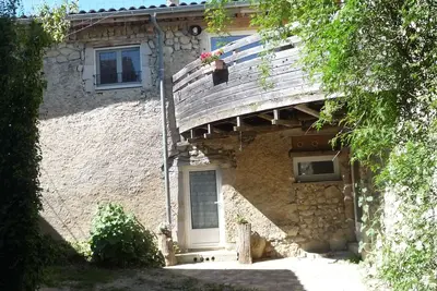 Image de Gîte chaleureux en moyenne montagne. Simplicité, quiétude.