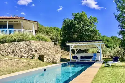 Image de * Superbe chapelle du 13ème siècle convertie * Piscine de luxe de 18 mètres * Vues panoramiques *