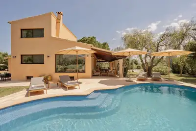 Image de Maison 260m2 dans la campagne, piscine, Wifi, barbecue, terrasse, jardin, 7 personnes