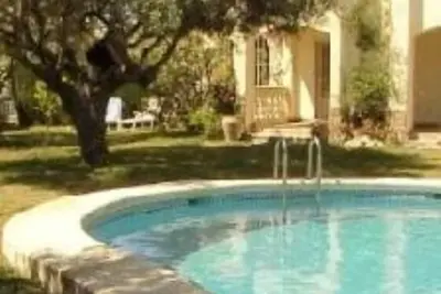 Rez-de-jardin _ Apt dans Petite résidence à 500m plage Arenal