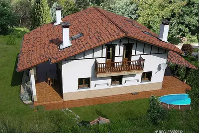 Image de Maison \/ villa - Lasarte-Oria à huit minutes de San Sebastian