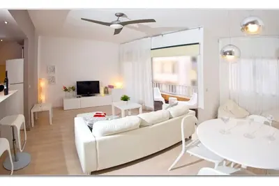 Central apartment (Vv) 80m from Médano beach, WiFi, ideal teleworking