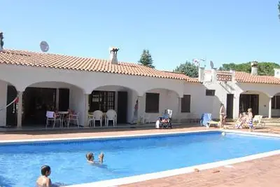 Franciac: Maison Avec Piscine Communautaire + Wifi Gratuit