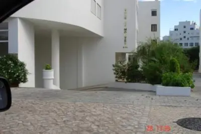 Image de Appartement - Quarteira Immeuble de standing 6 person á 5 min. de la plage á pied