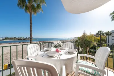 Image de Blue Lagoon Apartment, à 10 m de la plage, 2 piscines, pour 4 personnes