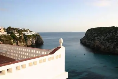 Maison avec terrasse  dans les falaises de Cala'n Porter