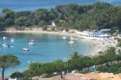 Image de bord de mer 2 minutes à pied \nparking privé