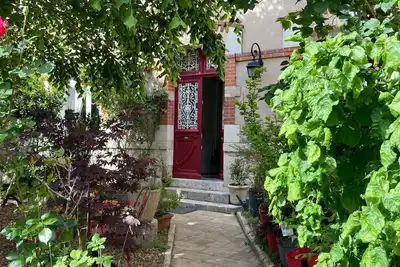 Image de House Of Character Ideally Place Center Town