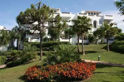 Image de Luxury Seaview Apartment, Estepona - A / C, idéal pour le golf et le tourisme