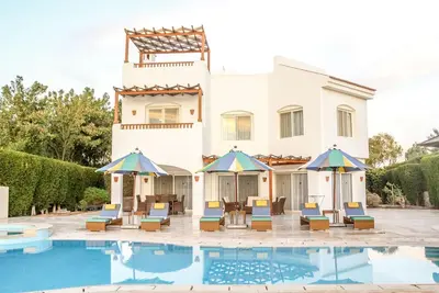 Image de El Gouna - Oasis Palms - Villa de luxe moderne avec piscine privée chauffée