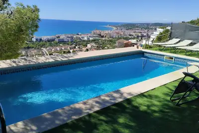 Image de Dans le meilleur endroit de Sitges - magnifique villa Sunlight avec vues sur la mer et la piscine