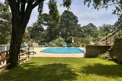 Maison de vacances avec piscine. Deux chambres 4 pl.