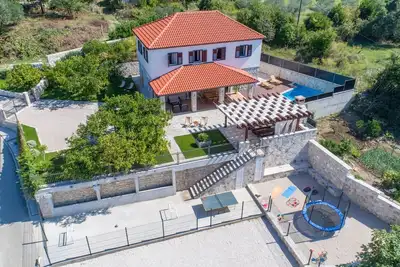 Image de Cette villa est l'endroit idéal pour des vacances en famille.