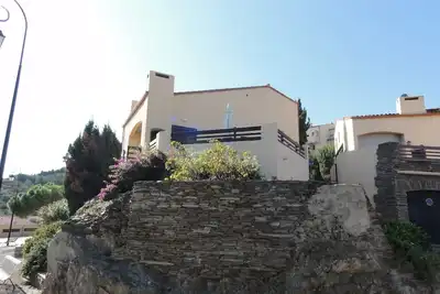 Image de Agréable villa vue panoramique sur mer avec piscine.