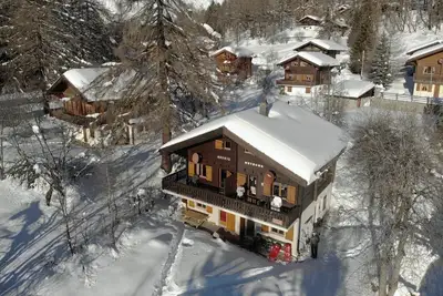 Image de Spacieux 7 personnes chalet avec 4 chambres du domaine skiable varié Bellwald