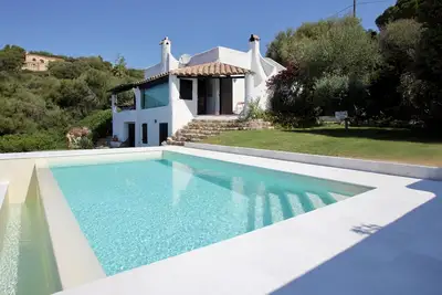 Image de maison \/ villa - 6 pièces - 5\/6 personnes