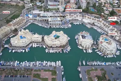 Image de Puerto Marina, IDÉAL Pour Des Vacances
