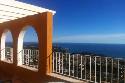 Image de Luxus appartment with breattaken seaview