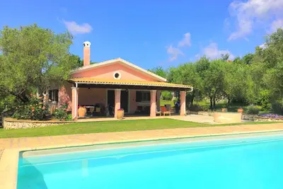 Image de Villa Cleopatra: Villa confortable avec 4 chambres et piscine privée près de Gouvia