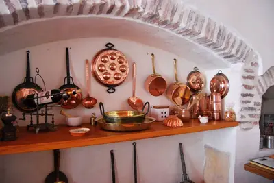 Image de Au pied du château, dans le centre historique du village de Montemor-o-Velho