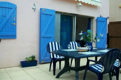 Image de Cap d'Agde 2 Chambre Villa T3 maison entière \/ parking \/ plage \/ piscine \/ commerces \/ golf \/ promenades