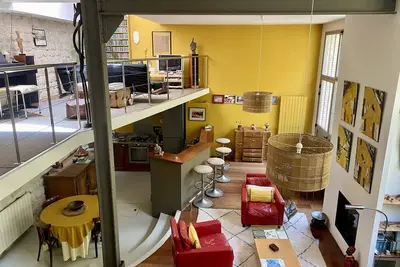 Image de Maison loft la campagne à Paris - Tarifs attractifs pour longue durée