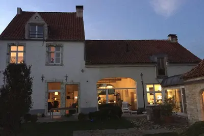 Image de Belle, spacieuse et confortable maison de style du 19ème siècle dans la campagne