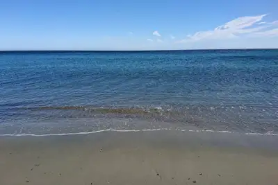 Image de 70m plage, jolie maison 200m2, vue mer, 6 ch, 5 sdb, 7 wc, jardin clĂ´t, 15 pers