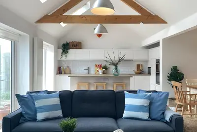 Image de Beautiful Seaside Cottage, à 1 minute de la plage