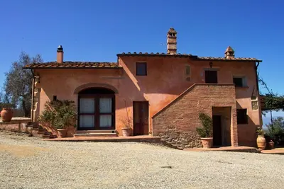 Image de Villa climatisée avec piscine privée près de Florence, ville locale et transports