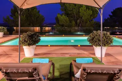 Image de Ibicencan Villa avec piscine, barbecue, vue panoramique près de la ville d'Ibiza