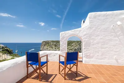 Villa de charme avec piscine et vue mer, Cala en Porter, Minorque