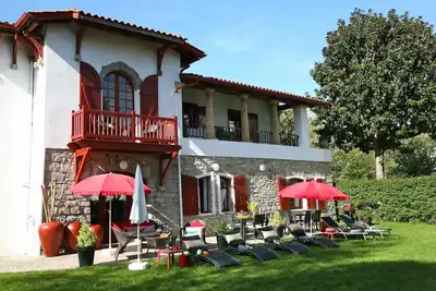 Image de Belle villa 4****, à 300 m plage, 12 personnes, avec vue sur la baie, jardin