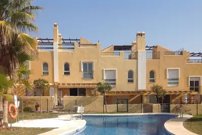 Image de 3-Storey Townhouse Le Petit communauté tranquille Mijas Costa Malaga Espagne