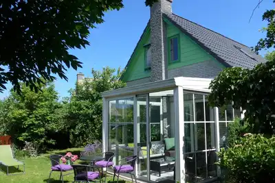 Maison de vacances joliment meublée sur la mer du Nord, à proximité de la plage et d'un emplacement idyllique