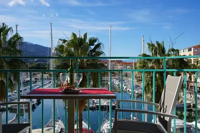 Image de Idéalement situé - Superbe Vue - Plage à 50 m -\nLocation du Samedi au Samedi