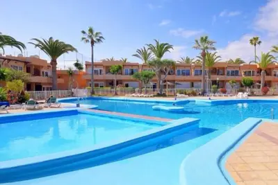 Image de Bel appartement rez de chaussée Sur Las Dunas Résidentiel, Corralejo. Patio privé