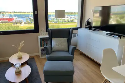 Image de Vue sur le lac, chaise de plage, WiFi, directement sur la plage de sable: l'Ostseenest Fehmarn!