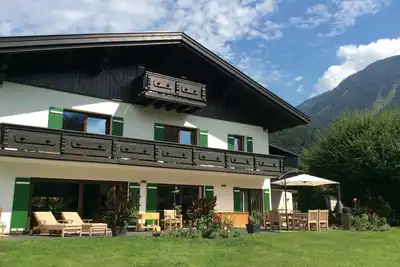 Image de Nouvellement rénové loft spacieux dans une belle maison Salzburg