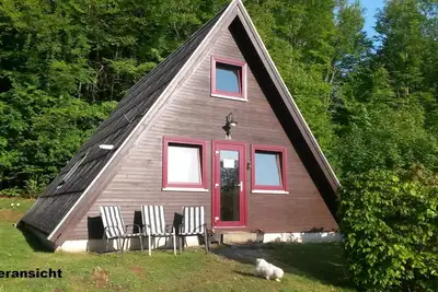 Image de maison de toit sous tente confortable pour jusqu'à 6 personnes, internet \/ WiFi