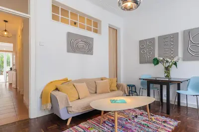 Image de Private Terrace 2bdr Apartment by LovelyStay