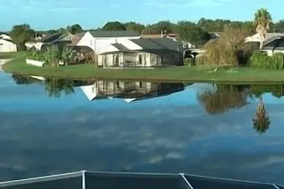Image de Villa avec vue sur le lac et piscine privée (peut être chauffée sur demande)