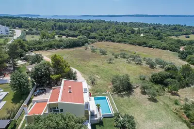 Image de Villa avec piscine, vue spectaculaire sur la mer, à 500 m de la mer, Top Location, WiFi, grill