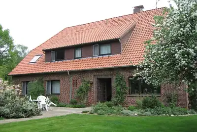Image de Maison d'hôtes à la ferme dans la lande de Lunebourg, à droite sur la Nsg