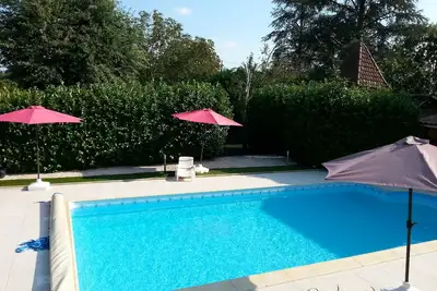 Image de Villa avec la piscine, cinéma privé; dormir 23.