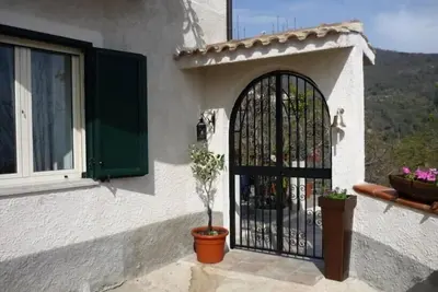 Image de Maison de vacances spacieuse également adaptée aux familles et aux couples.
