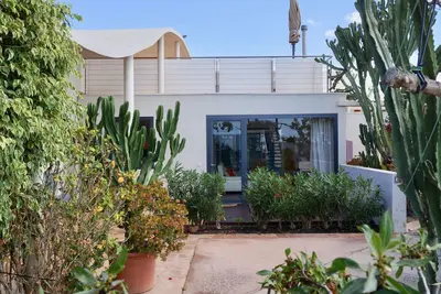 Image de Big bungalow w/private pool, few min. from the sea, protected inner courtyard