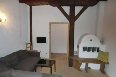 Image de Cheminée, style campagnard, très confortable, terrasse, jardin, de plain-pied, lac