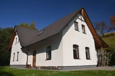 Image de Appartement privé dans la nature avec terrasse