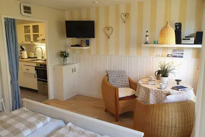 Image de Reichenau Island, piscine couverte et sauna gratuit, Wi-Fi, lac 200 m, Constance 7 km